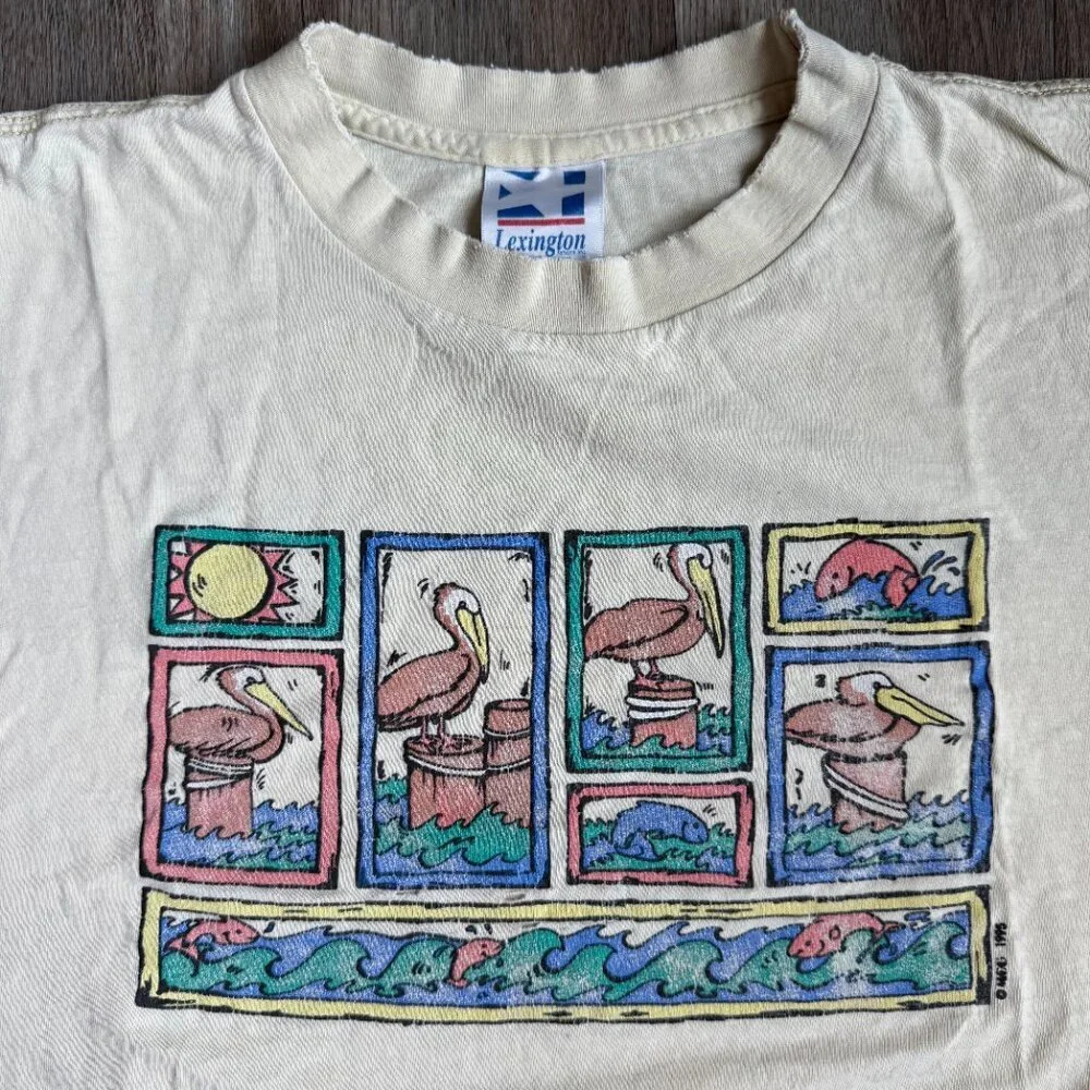 Vintage 90s Pelicans T-Shirt 1995 - size Large single stitch